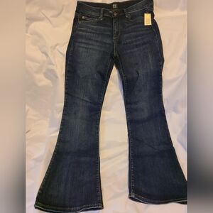 Brand new Gap Perfect Boot Jeans. 31” inseam - they are size 29S. Dark wash.